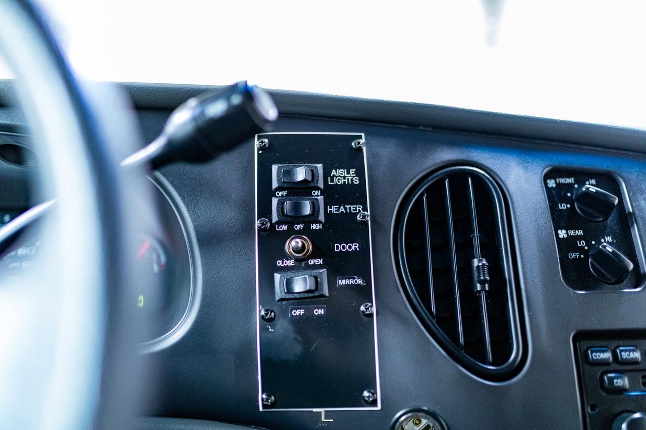 2008 Ford E-450 24 Passenger Bus Red Deer AB