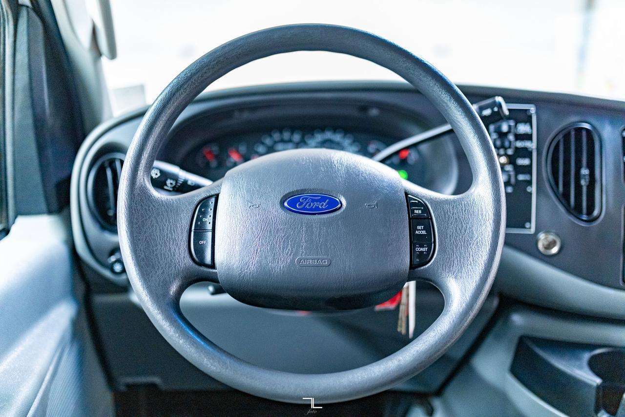 2008 Ford E-450 24 Passenger Bus Red Deer AB