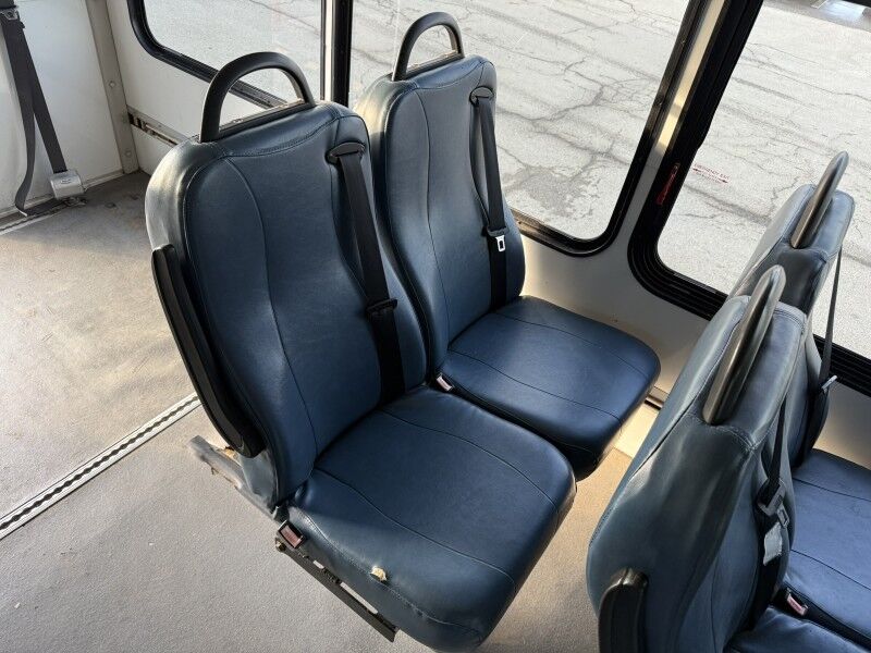 2008 Ford E-450 Passenger Bus w/ Wheelchair Lift Collinsville OK