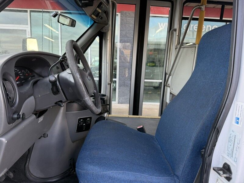 2008 Ford E-450 Passenger Bus w/ Wheelchair Lift Collinsville OK