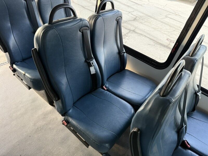 2008 Ford E-450 Passenger Bus w/ Wheelchair Lift Collinsville OK