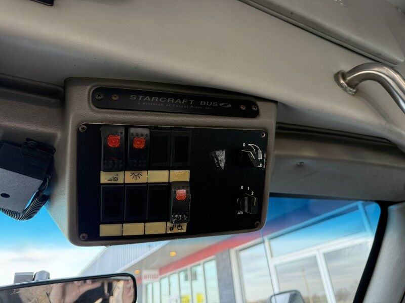 2008 Ford E-450 Passenger Bus w/ Wheelchair Lift Collinsville OK