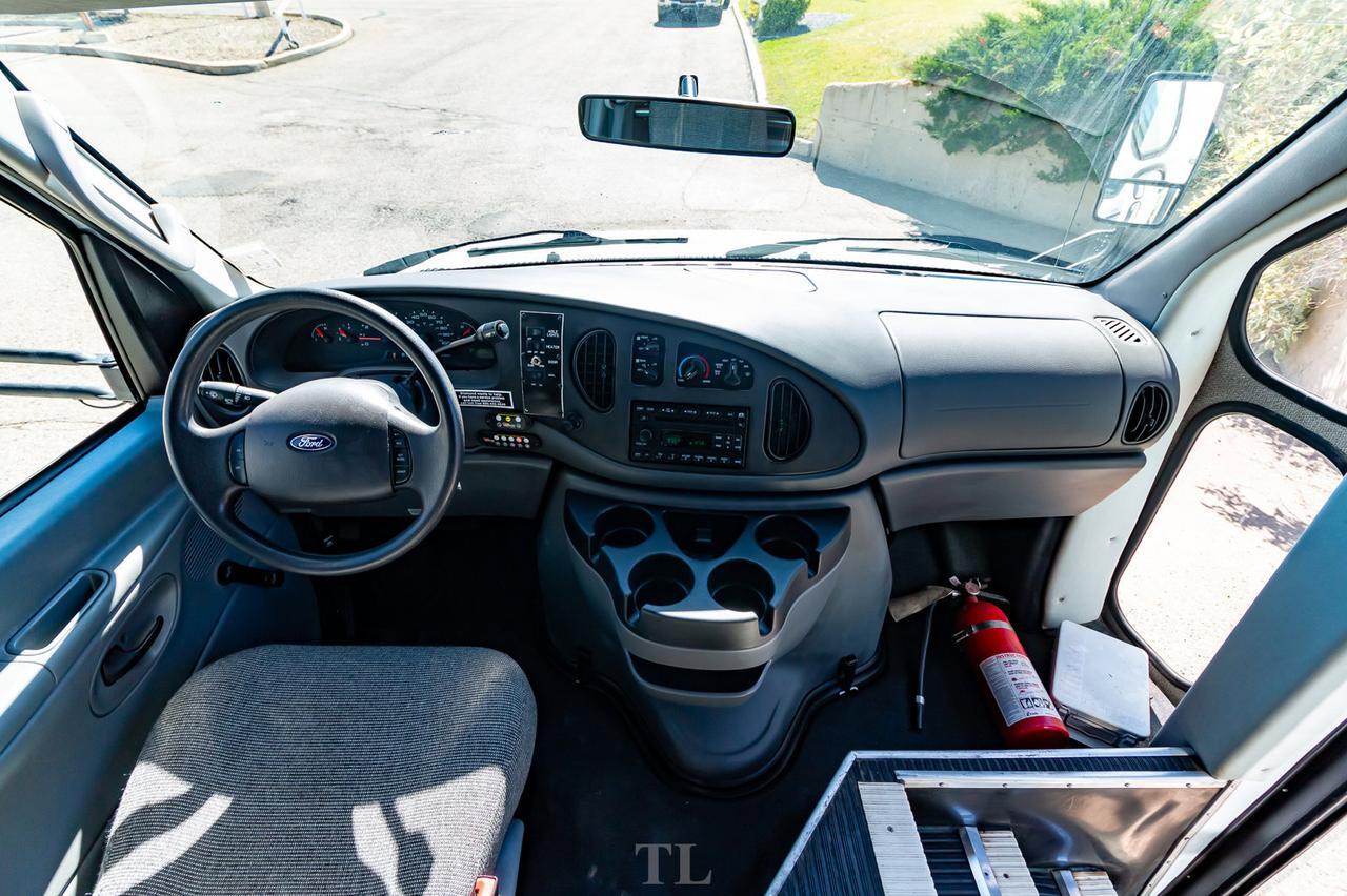 2008 Ford E-450 SD 19 Passenger Cutaway Wheelchair Lift Red Deer AB