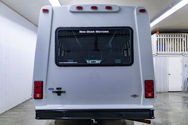 2008 Ford E-450 XLT 24 Passenger Bus Red Deer AB