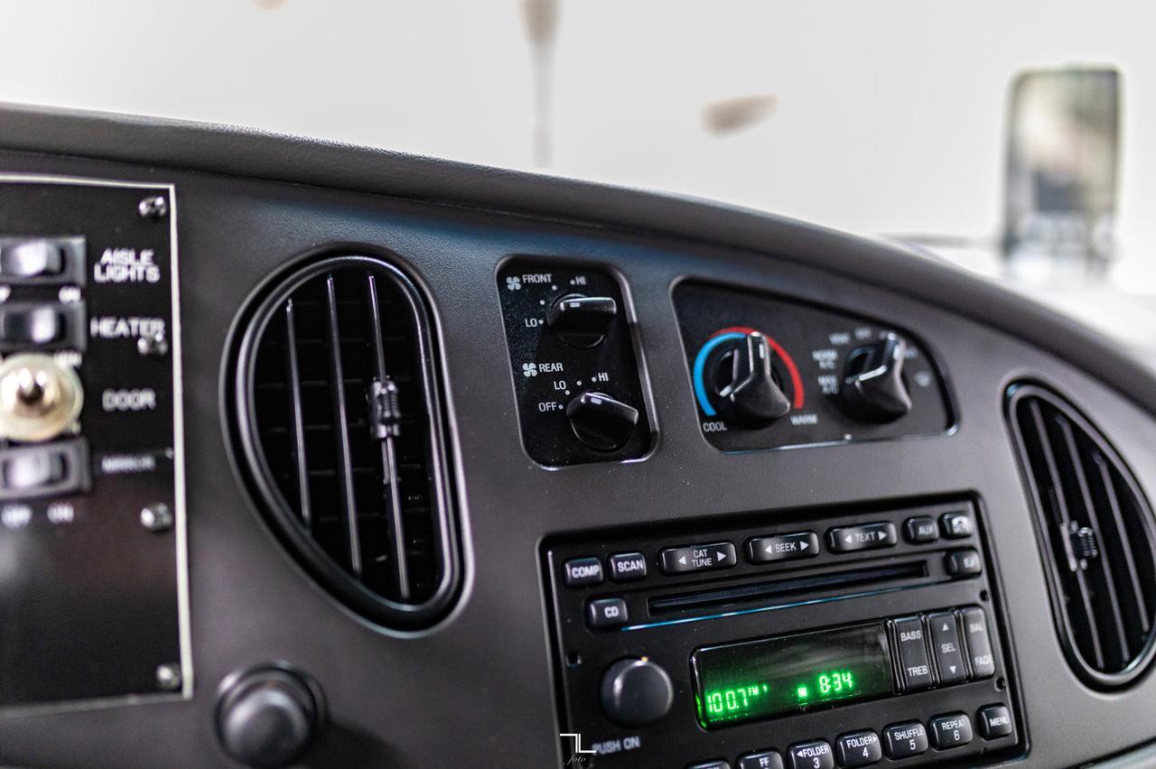 2008 Ford E-450 XLT 24 Passenger Bus Red Deer AB