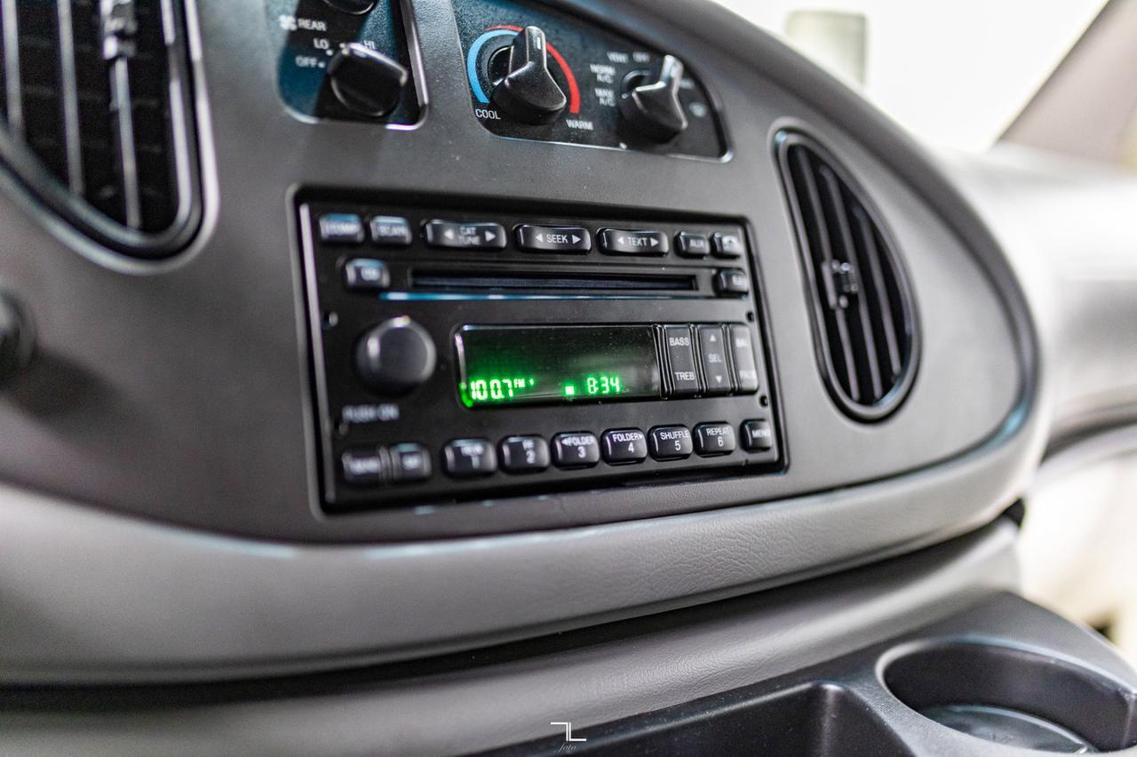 2008 Ford E-450 XLT 24 Passenger Bus Red Deer AB