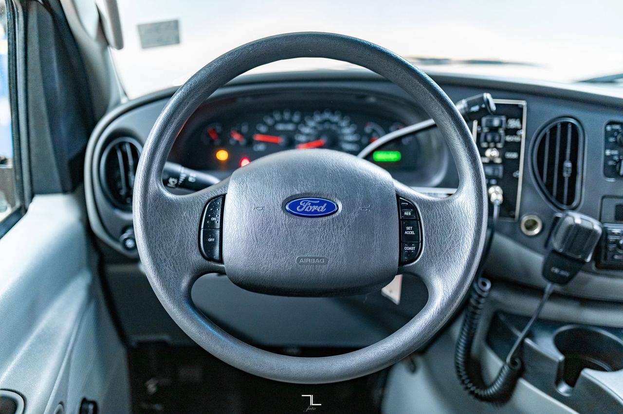 2008 Ford E-450 XLT 24 Passenger Bus Red Deer AB