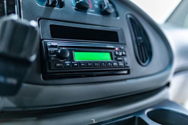 2008 Ford E-450 XLT 24 Passenger Bus Red Deer AB