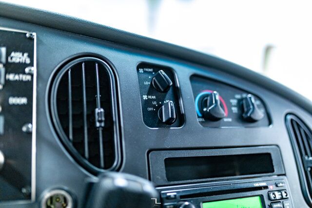 2008 Ford E-450 XLT 24 Passenger Bus Red Deer AB