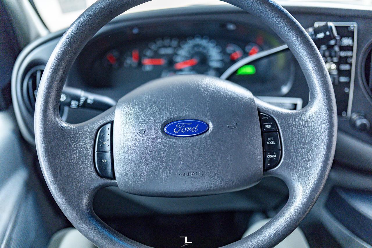 2008 Ford E-450 XLT 24 Passenger Red Deer AB