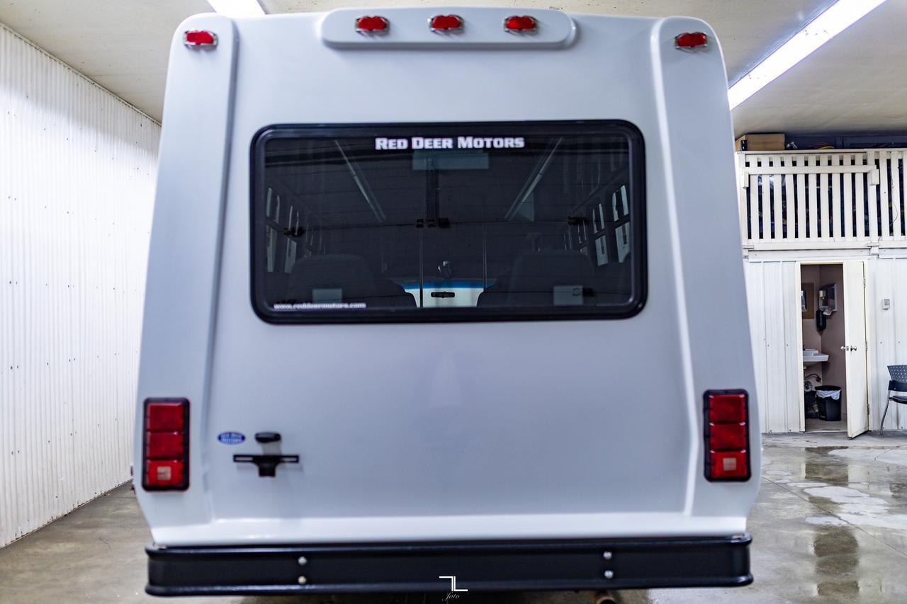 2008 Ford E-450 XLT 24 Passenger Red Deer AB