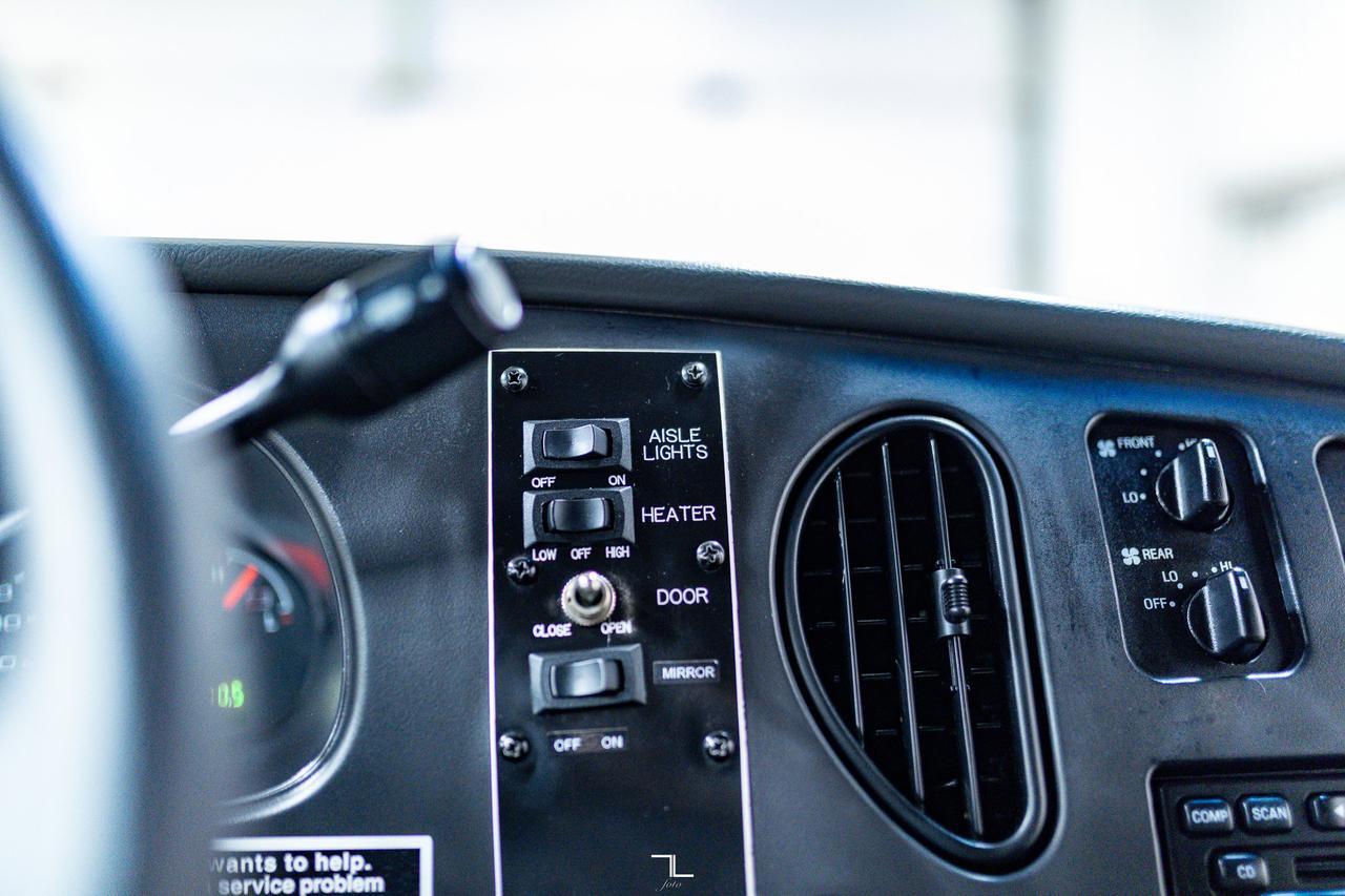 2008 Ford E-450 XLT 24 Passenger Red Deer AB