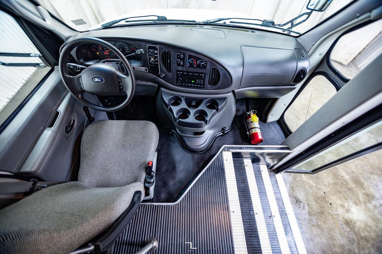 2008 Ford E-450 XLT 24 Passenger Red Deer AB