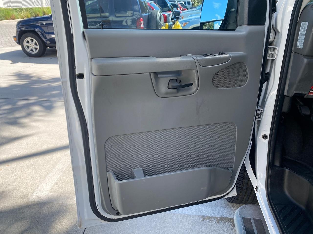 2008 Ford Econoline Cargo Van CARGO VAN E250 LOW MILES 58,008 Pompano Beach FL