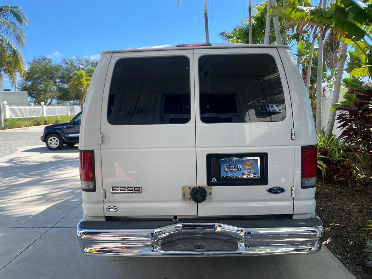 2008 Ford Econoline Cargo Van CARGO VAN E250 LOW MILES 58,008 Pompano Beach FL