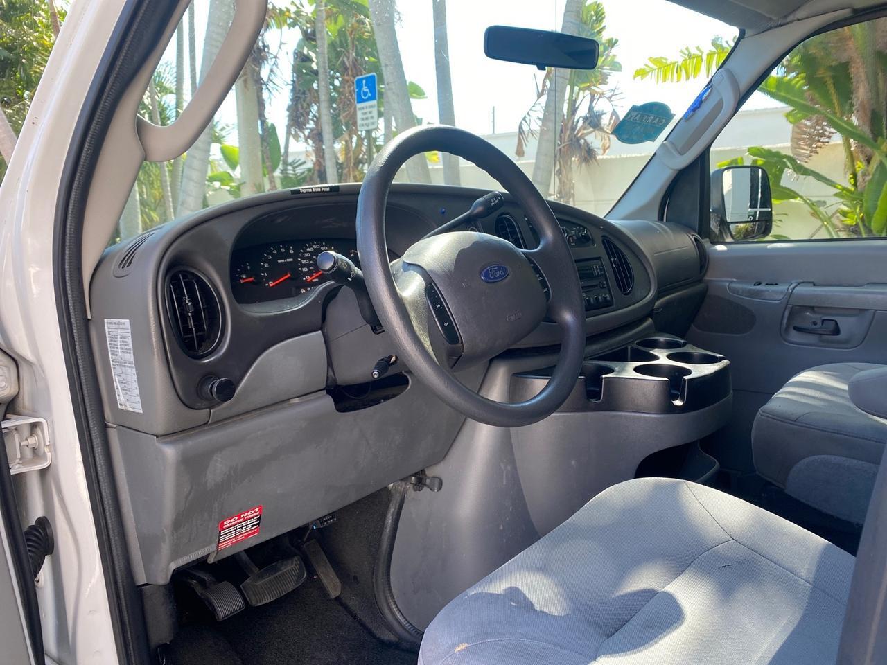 2008 Ford Econoline Cargo Van CARGO VAN E250 LOW MILES 58,008 Pompano Beach FL