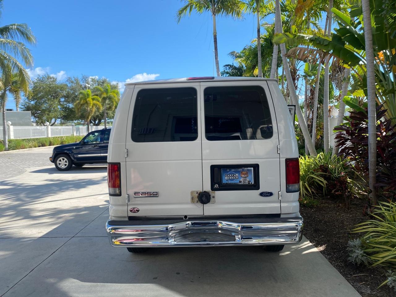 2008 Ford Econoline Cargo Van CARGO VAN E250 LOW MILES 58,008 Pompano Beach FL