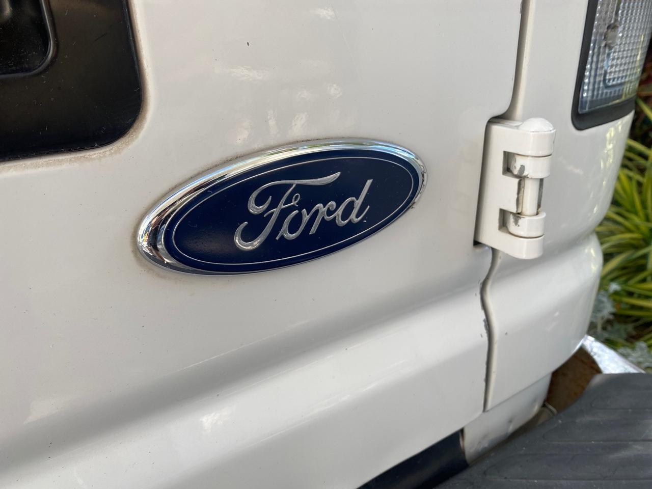 2008 Ford Econoline Cargo Van CARGO VAN E250 LOW MILES 58,008 Pompano Beach FL