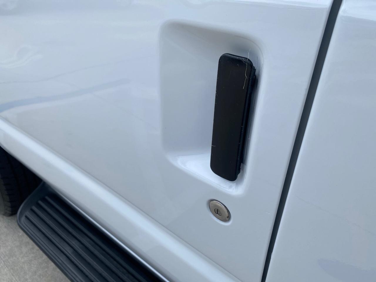 2008 Ford Econoline Wagon XLT 15 PASSENGERS E350 CLEAN Pompano Beach FL