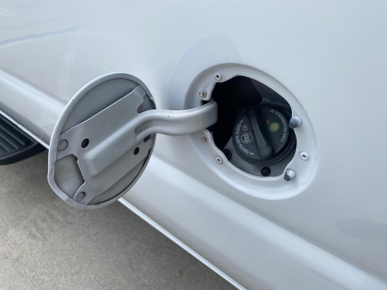 2008 Ford Econoline Wagon XLT 15 PASSENGERS E350 CLEAN Pompano Beach FL