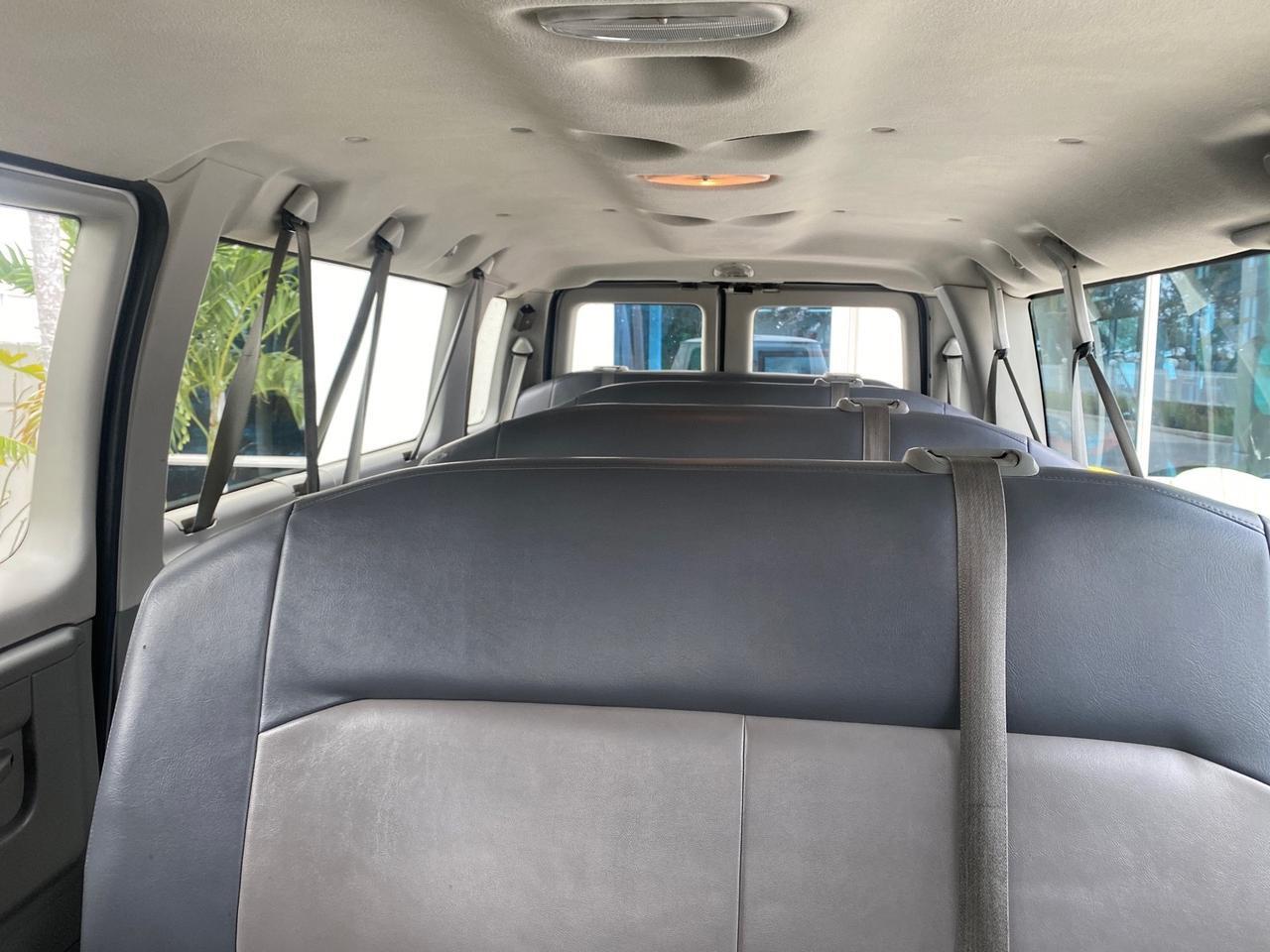 2008 Ford Econoline Wagon XLT 15 PASSENGERS E350 CLEAN Pompano Beach FL