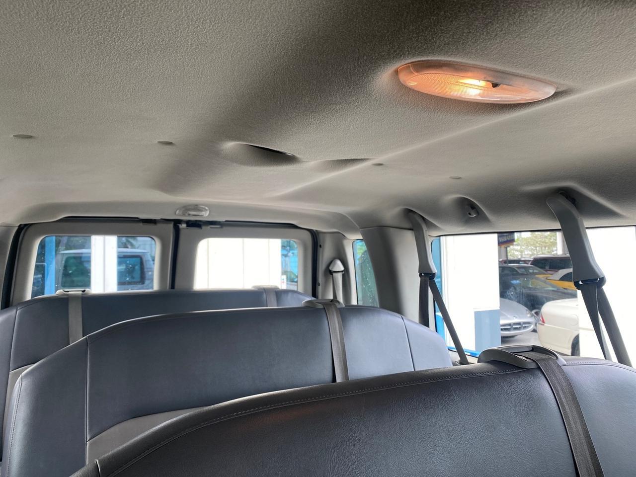 2008 Ford Econoline Wagon XLT 15 PASSENGERS E350 CLEAN Pompano Beach FL