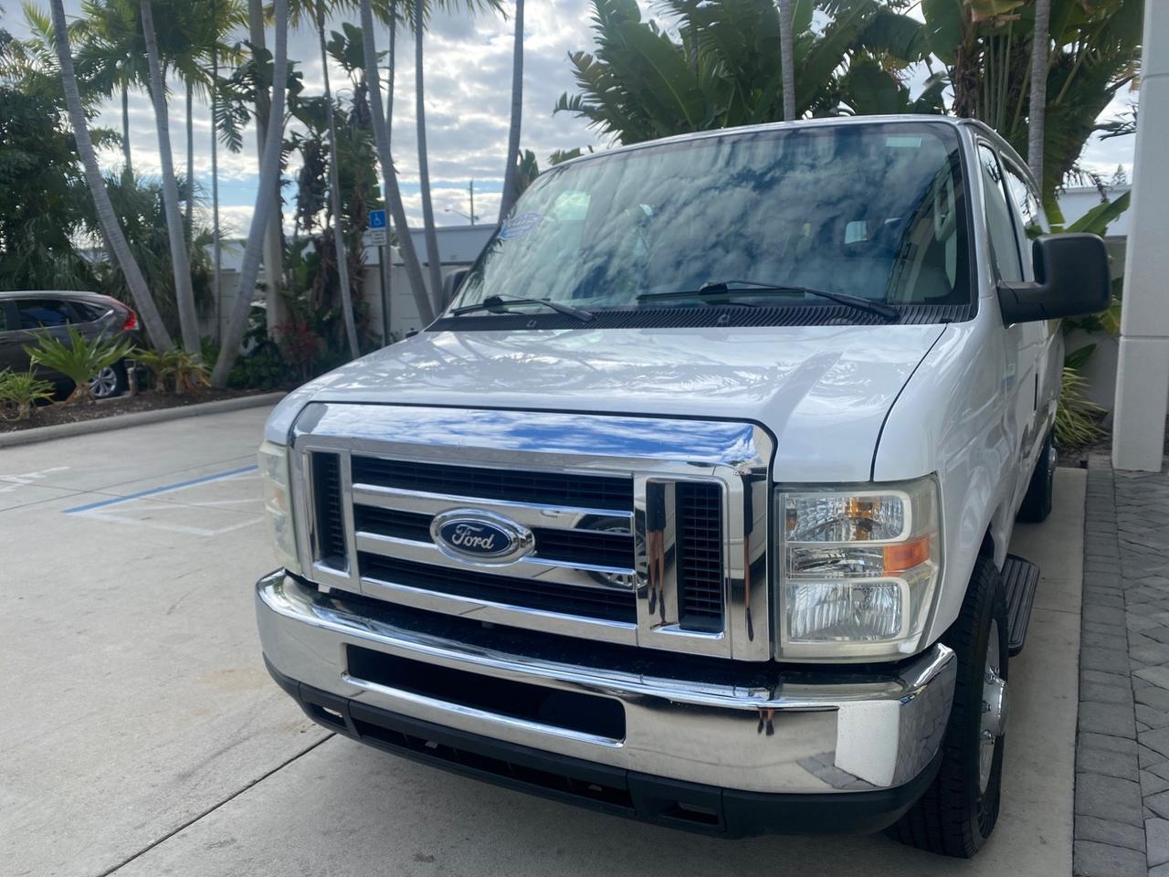 2008 Ford Econoline Wagon XLT 15 PASSENGERS E350 CLEAN Pompano Beach FL