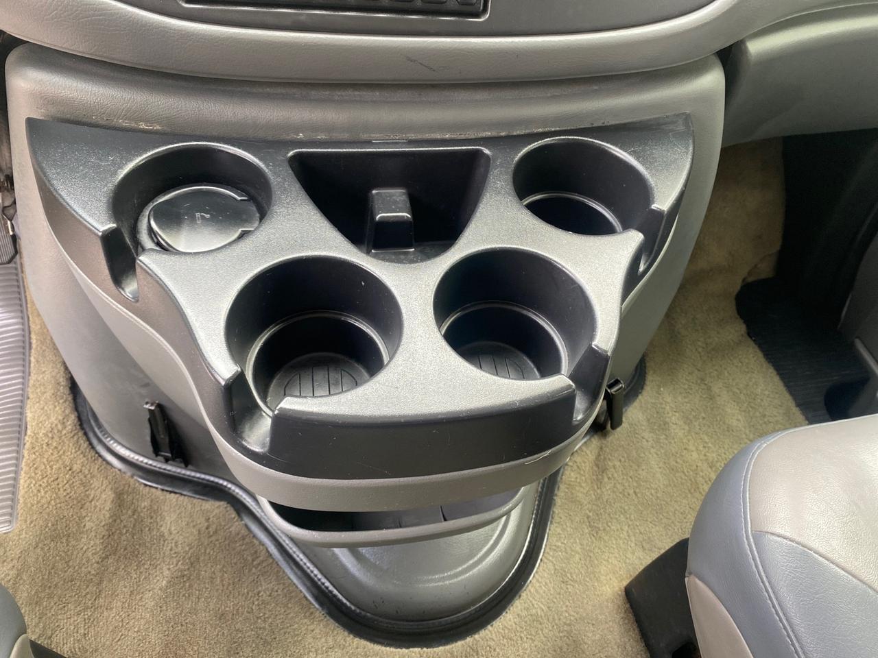 2008 Ford Econoline Wagon XLT 15 PASSENGERS E350 CLEAN Pompano Beach FL