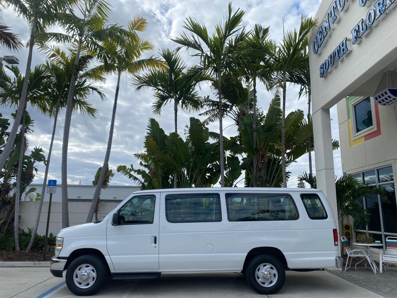 2008 Ford Econoline Wagon XLT 15 PASSENGERS E350 CLEAN Pompano Beach FL