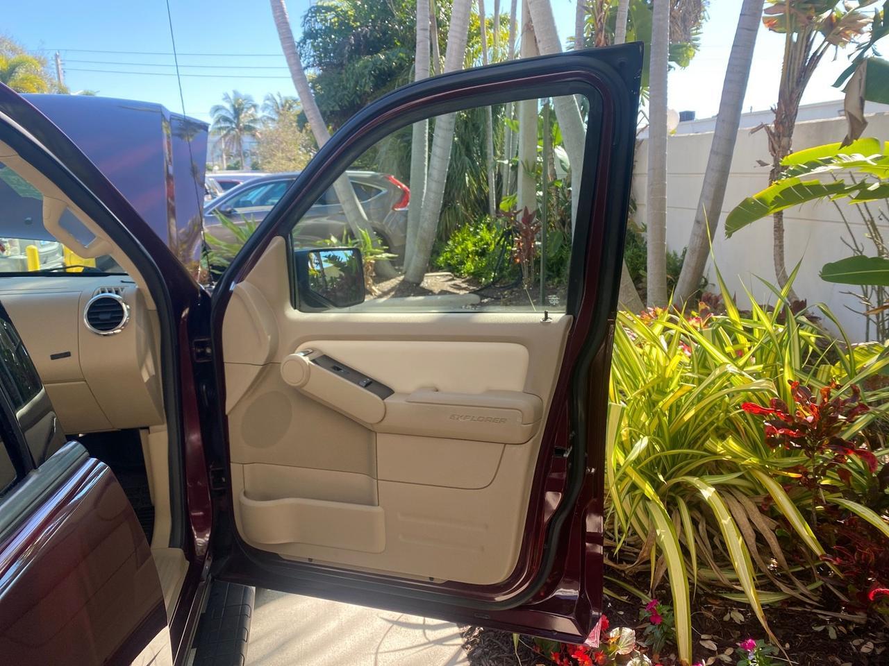 2008 Ford Explorer Sport Trac Limited LOW MILES 49,936 Pompano Beach FL