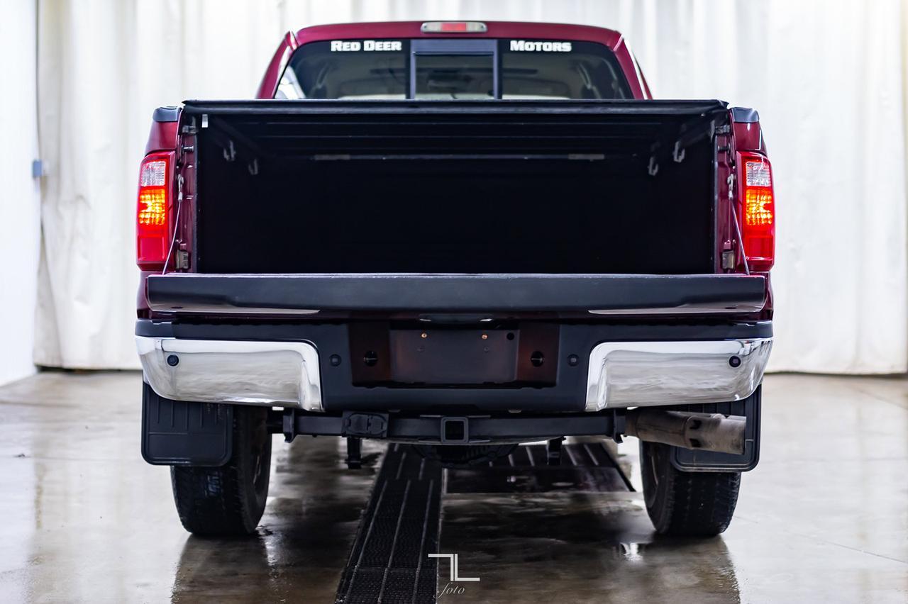 2008 Ford F-350 4x4 Crew Cab Lariat Diesel Leather Roof Red Deer AB