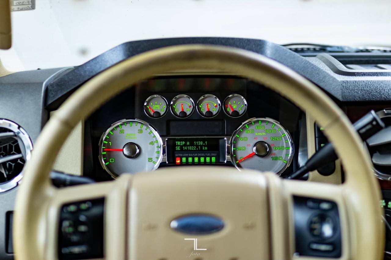 2008 Ford F-350 4x4 Crew Cab Lariat Diesel Leather Roof Red Deer AB