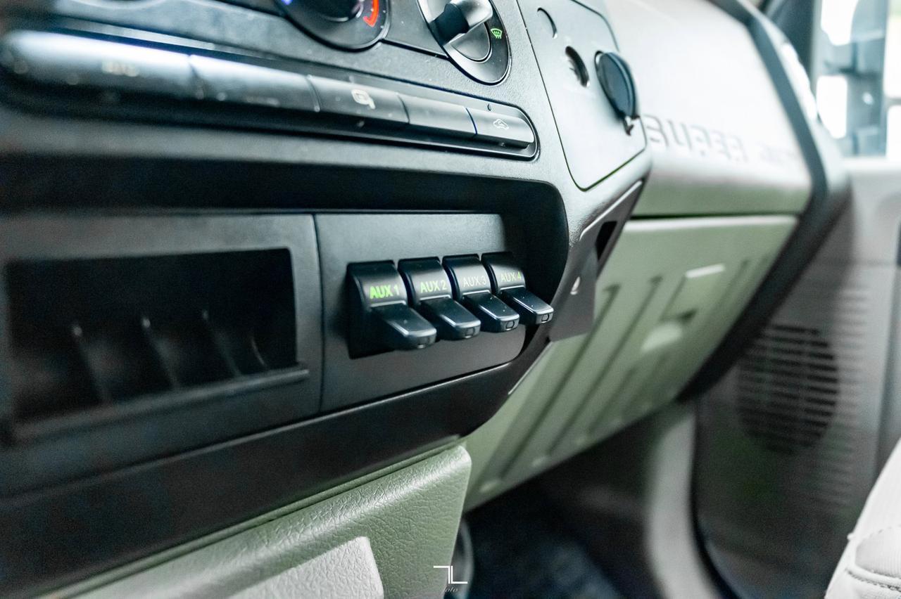 2008 Ford F-350 4x4 Reg Cab XLT Mobile Office Diesel Red Deer AB