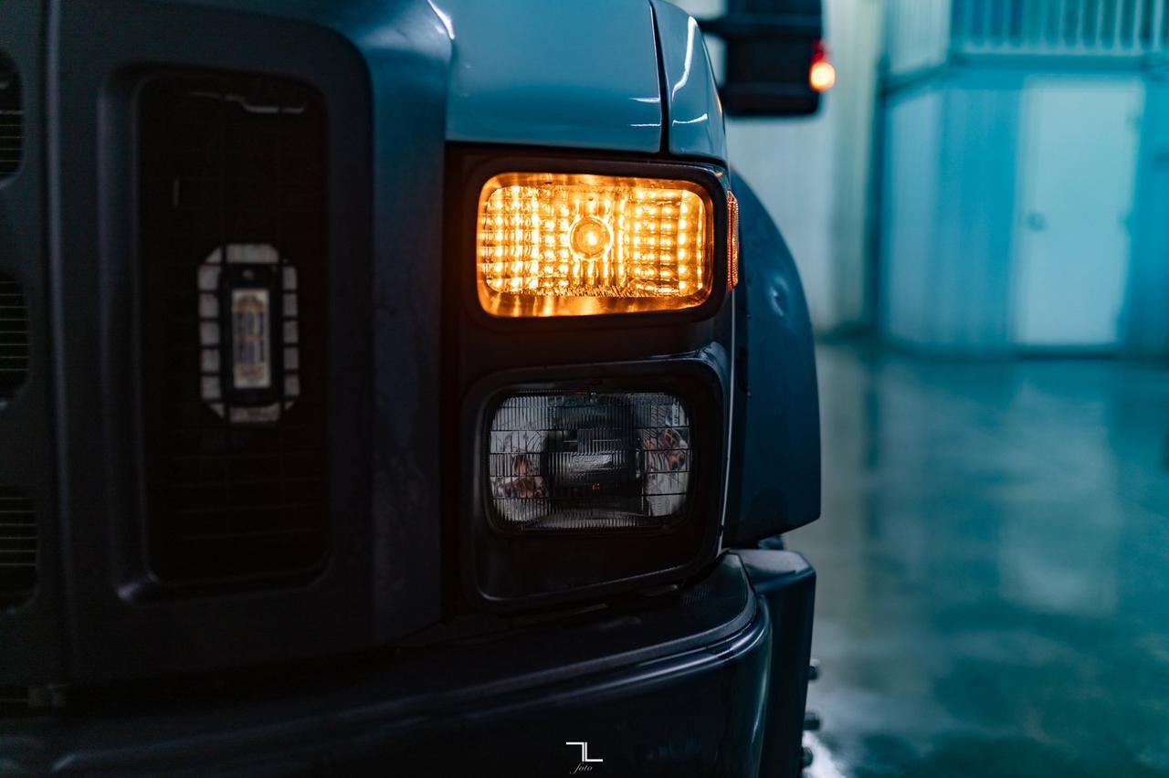 2008 Ford F-550 4x2 Crew Cab XL Deck Red Deer AB