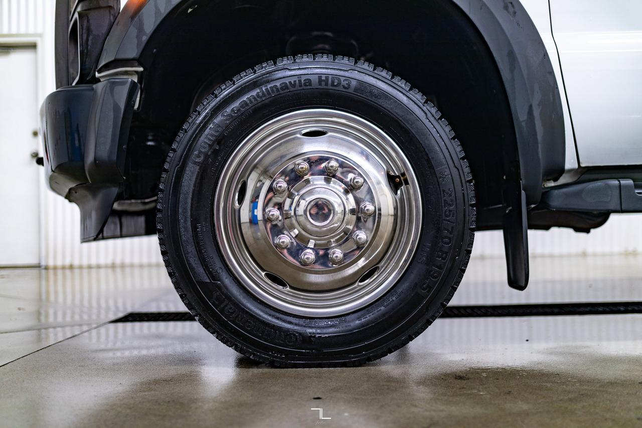 2008 Ford F-550 4x2 Crew Cab XL Deck Red Deer AB