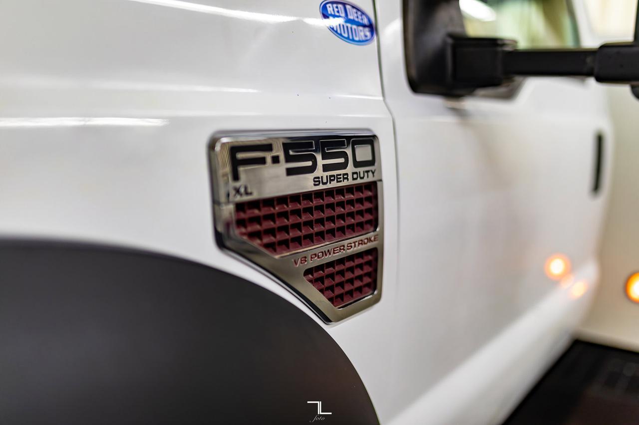 2008 Ford F-550 4x2 Reg Cab Service Body Dually  Diesel Red Deer AB