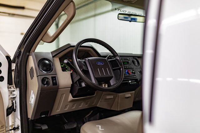 2008 Ford F-550 4x2 Reg Cab Service Body Dually  Diesel Red Deer AB