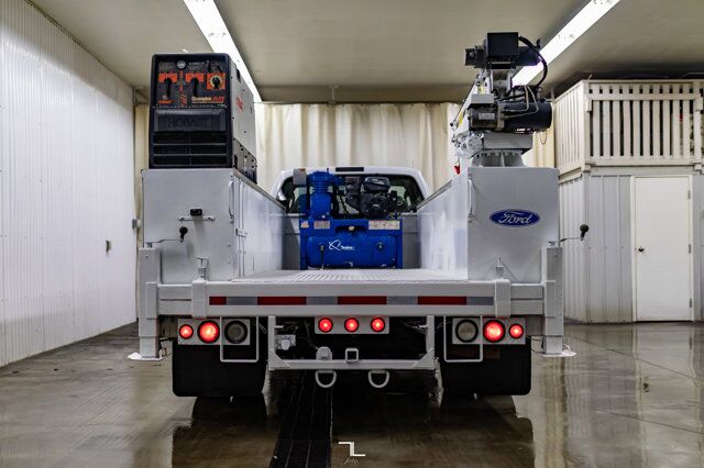 2008 Ford F-550 4x2 Reg Cab Service Body Dually  Diesel Red Deer AB