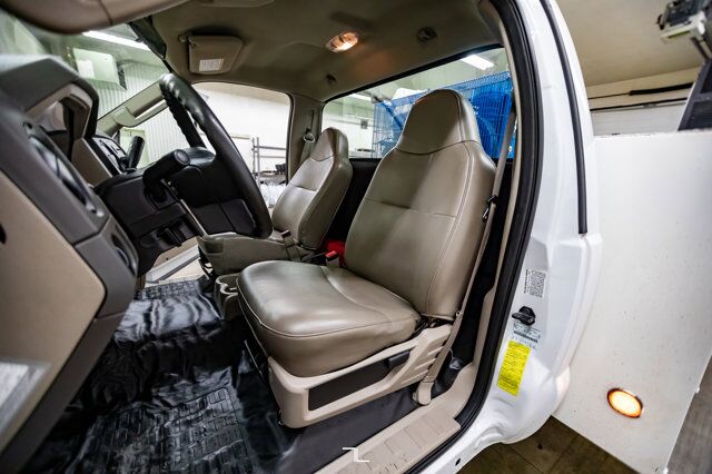 2008 Ford F-550 4x2 Reg Cab Service Body Dually  Diesel Red Deer AB