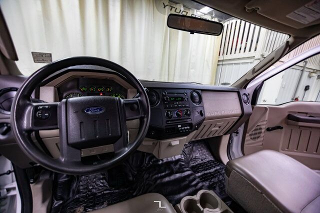 2008 Ford F-550 4x2 Reg Cab Service Body Dually  Diesel Red Deer AB