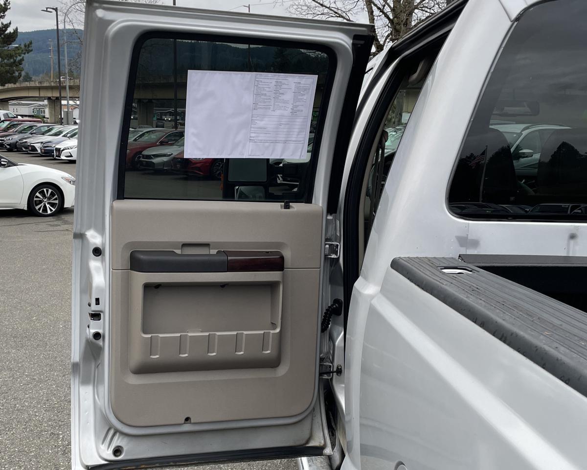 2008 Ford F350 Super Duty Crew Cab Lariat Pickup 4D 6 3/4 ft Port Orchard WA