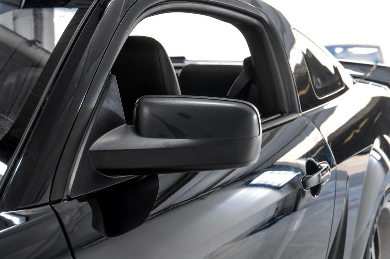 2008 Ford Mustang GT Deluxe photo 24