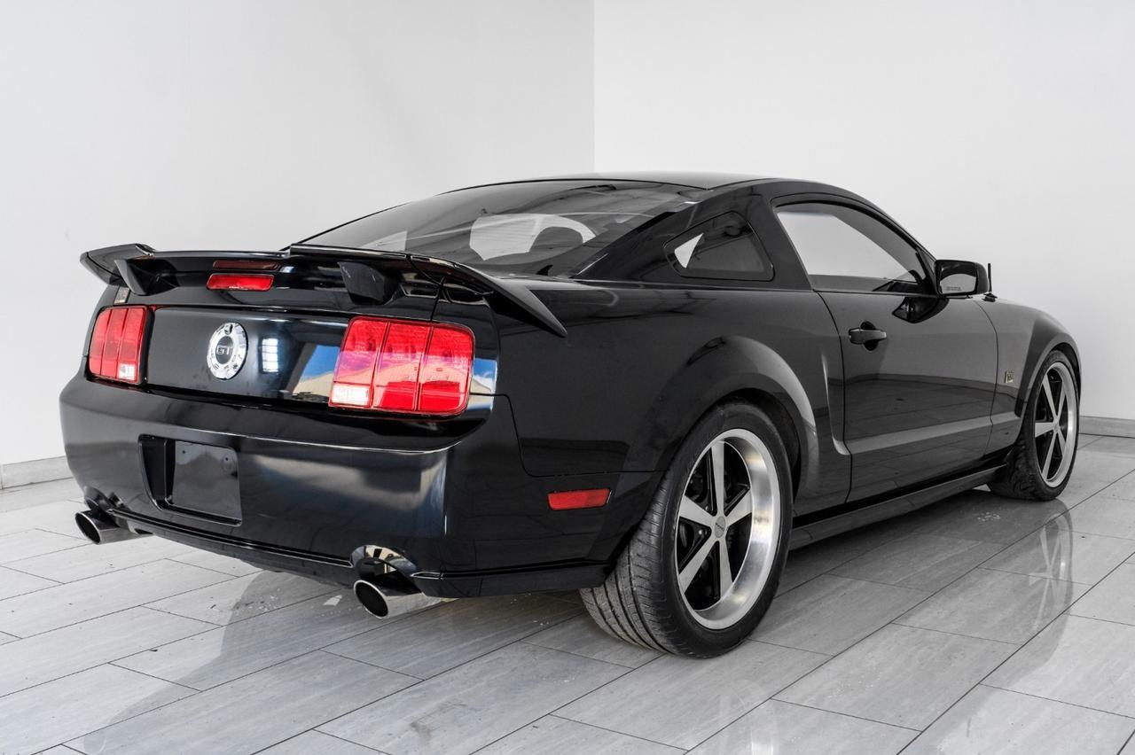 2008 Ford Mustang GT Deluxe photo 3