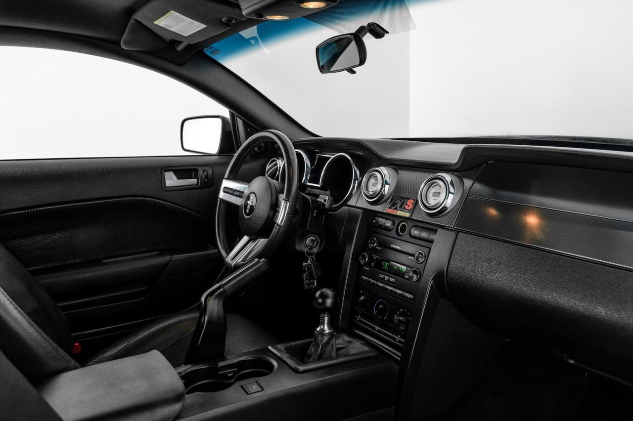 2008 Ford Mustang GT Deluxe photo 10