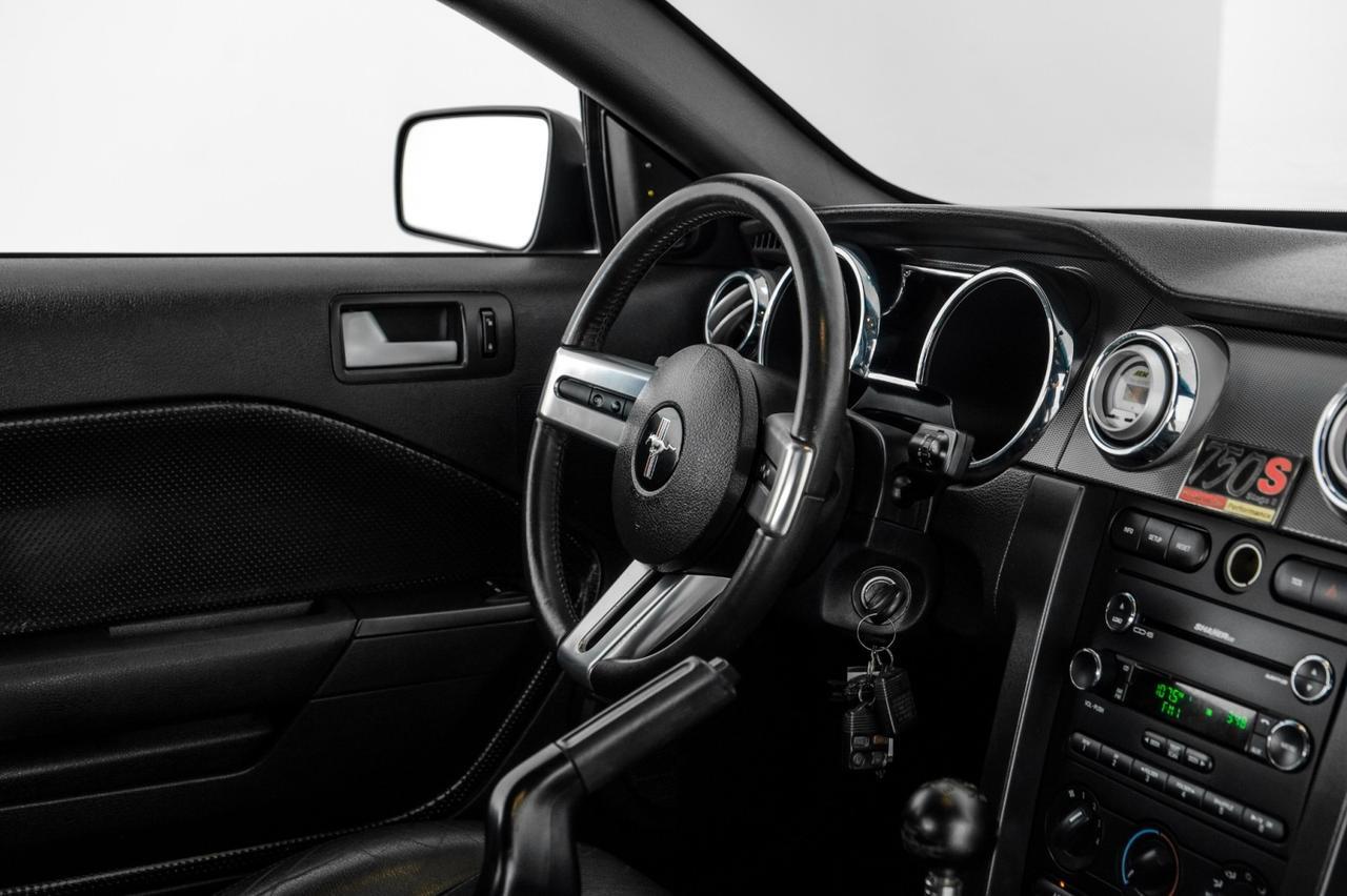 2008 Ford Mustang GT Deluxe photo 8