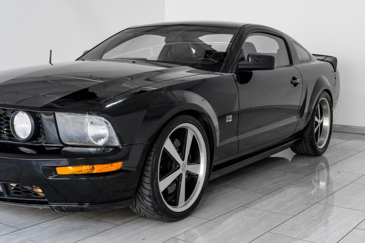 2008 Ford Mustang GT Deluxe photo 38