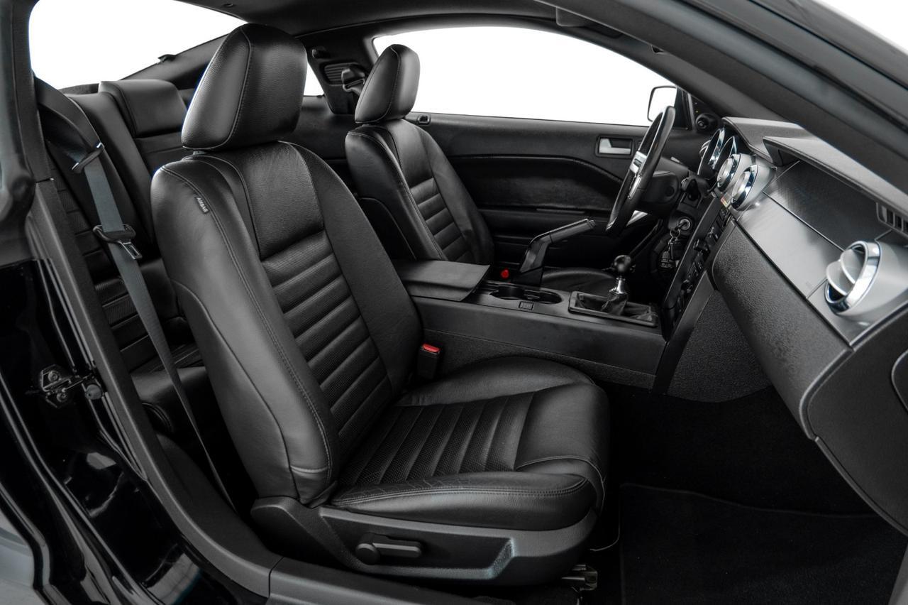 2008 Ford Mustang GT Deluxe photo 21