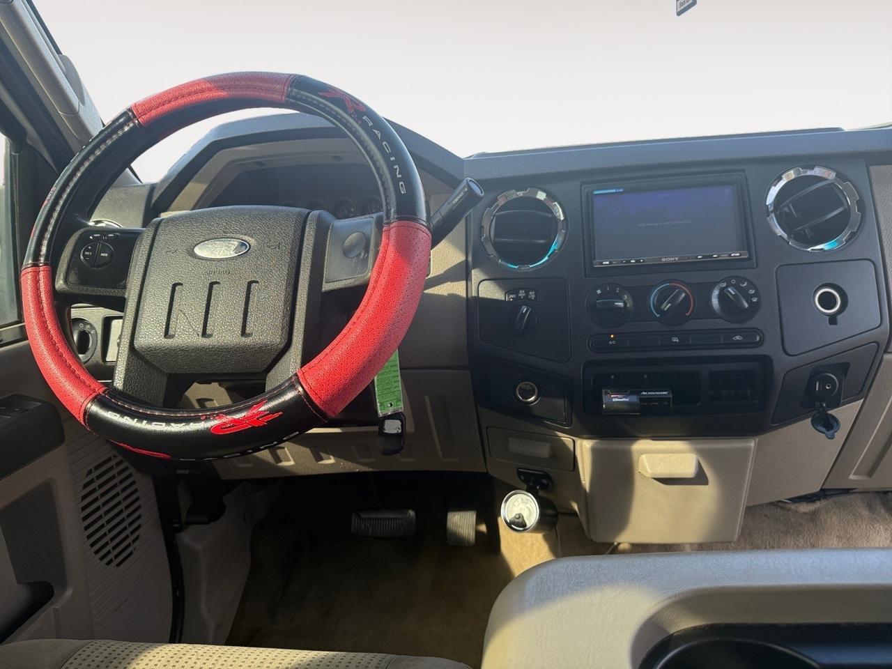 2008 Ford Super Duty F-250 SRW XLT, TOW PACKAGE, BED LINER, SLIDING REAR WINDOW, TAILGATE STEP, POWER MIRRORS, KEYLESS ENTRY, AUX, 4X4, LOW MILES! Norfolk VA