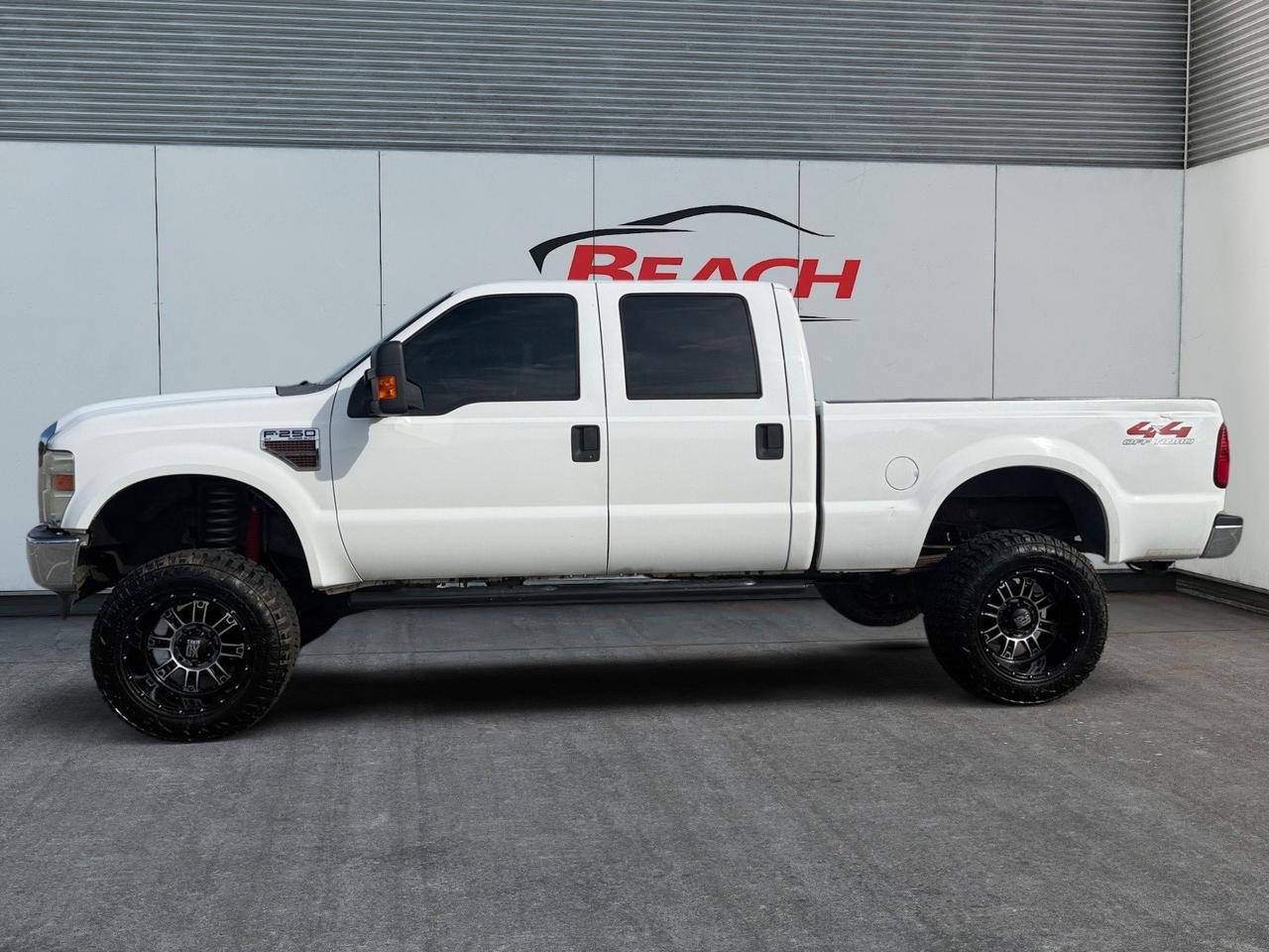 2008 Ford Super Duty F-250 SRW XLT, TOW PACKAGE, BED LINER, SLIDING REAR WINDOW, TAILGATE STEP, POWER MIRRORS, KEYLESS ENTRY, AUX, 4X4, LOW MILES! Norfolk VA