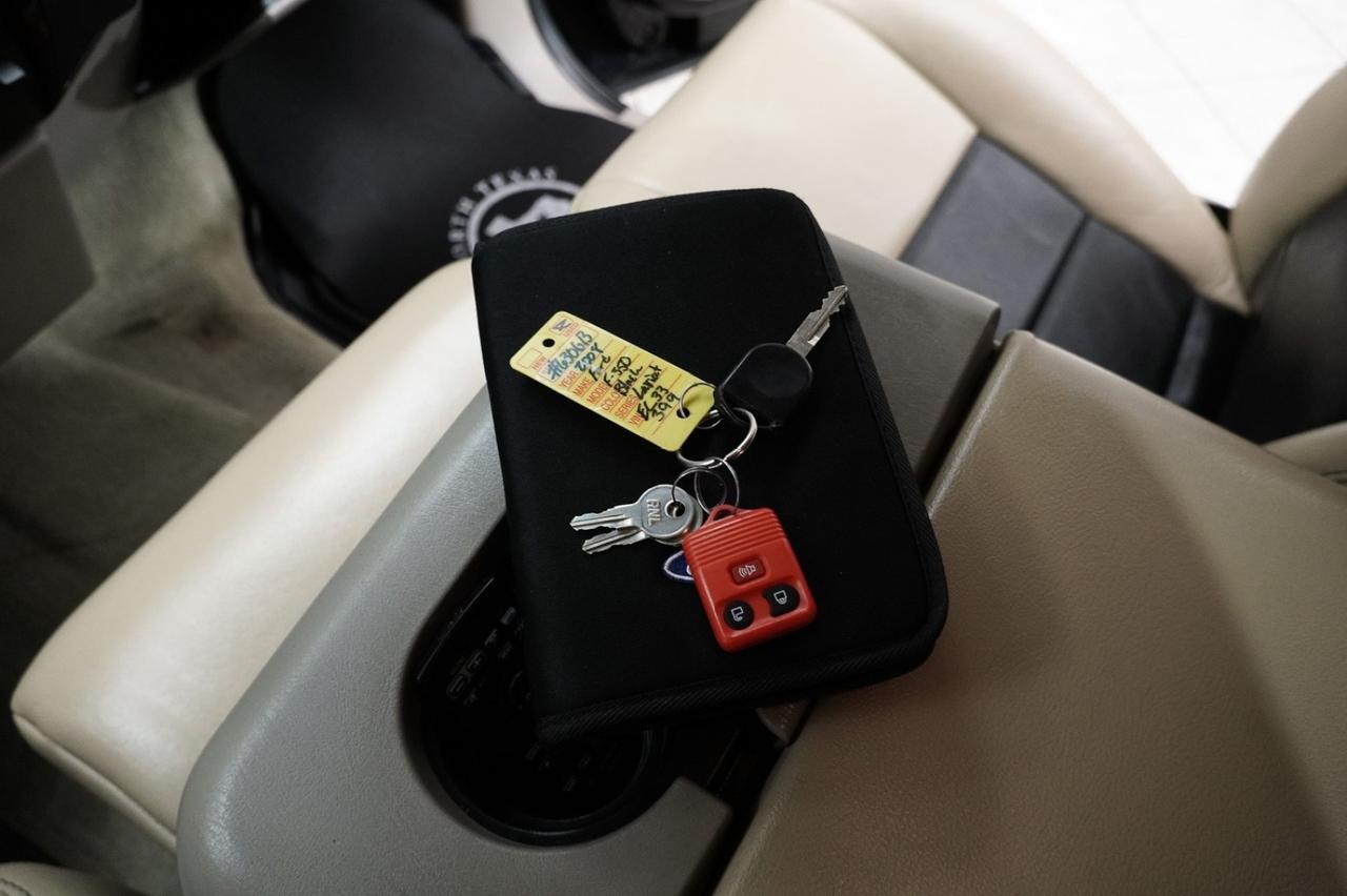 2008 Ford Super Duty F-350 DRW Lariat 6.4L Power Stroke Diesel 2WD Mansfield TX